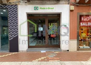 Commercial Premises / Showrooms for Rent in Marsala